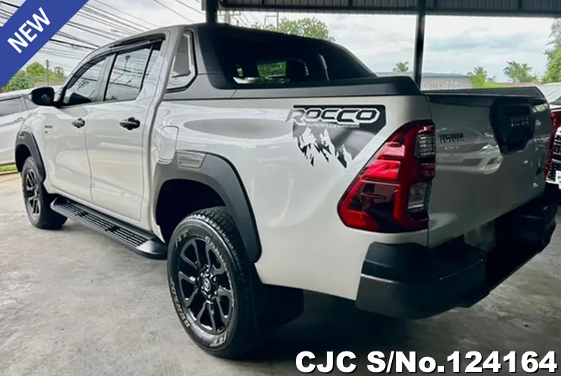 Toyota Hilux in White for Sale Image 1