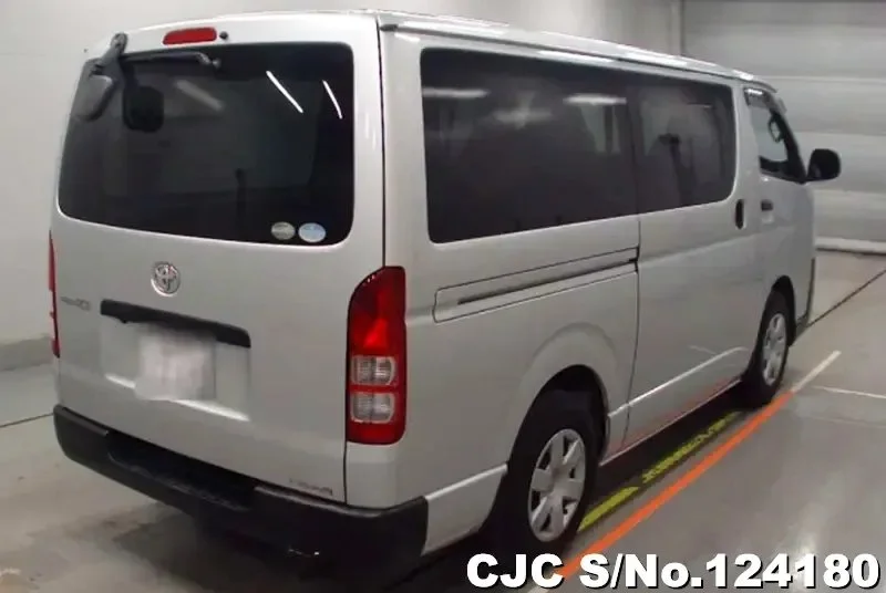 2015 Toyota / Hiace Stock No. 124180