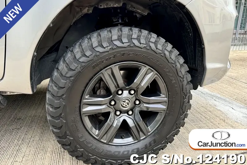 2019 Toyota / Hilux / Revo Rocco Stock No. 124190