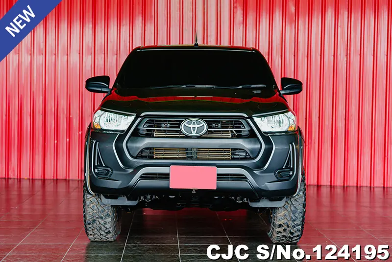 2023 Toyota / Hilux / Revo Stock No. 124195