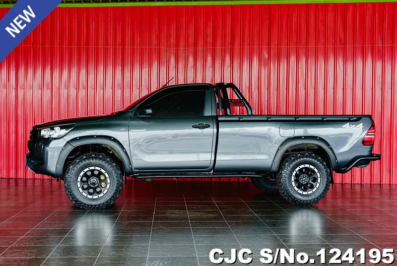 2023 Toyota / Hilux / Revo Stock No. 124195