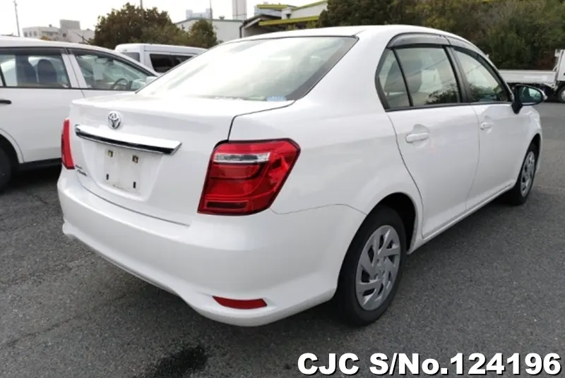 2019 Toyota / Corolla Axio Stock No. 124196