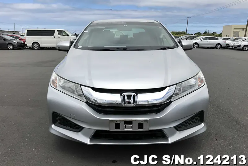 2015 Honda / Grace Stock No. 124213