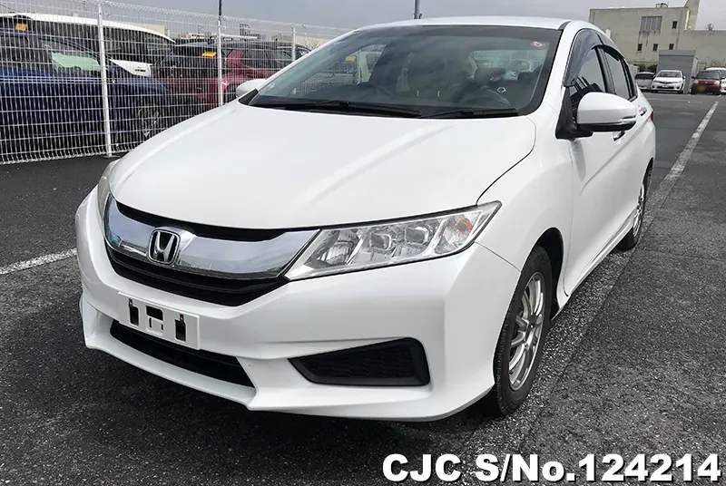 2016 Honda / Grace Stock No. 124214