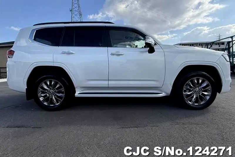 2023 Toyota / Land Cruiser Stock No. 124271