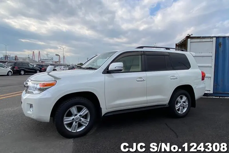 2015 Toyota / Land Cruiser Stock No. 124308