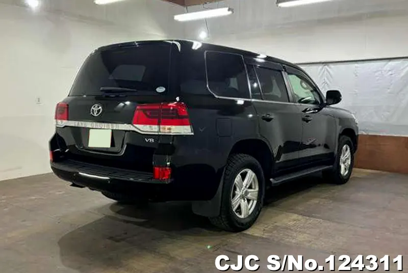 2017 Toyota / Land Cruiser Stock No. 124311