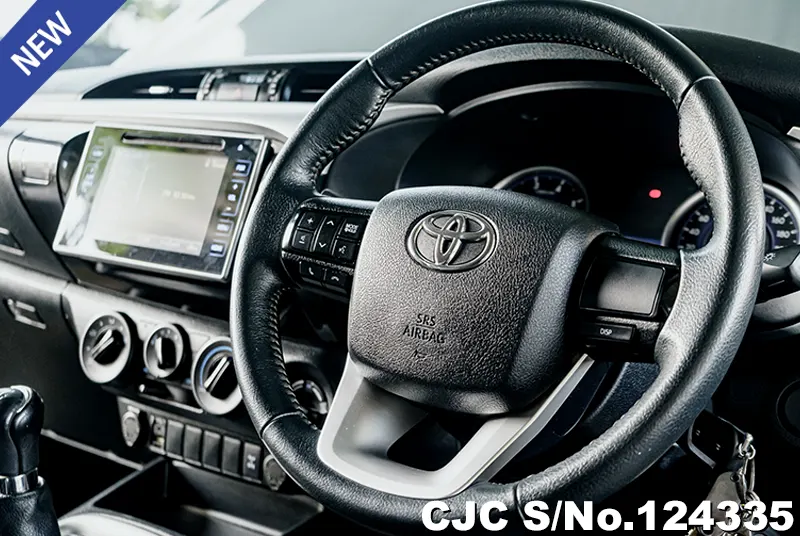 2019 Toyota / Hilux / Revo Stock No. 124335