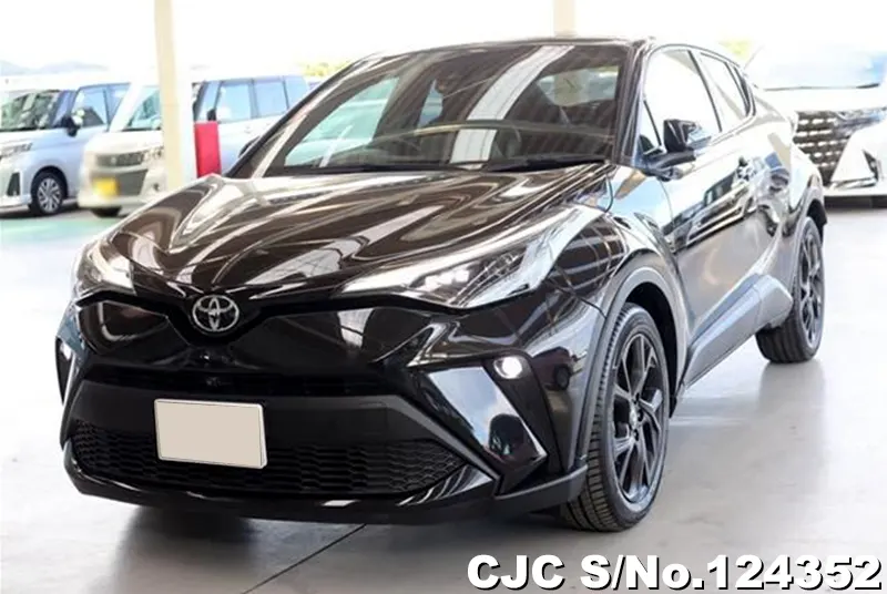 2023 Toyota / C-HR Stock No. 124352