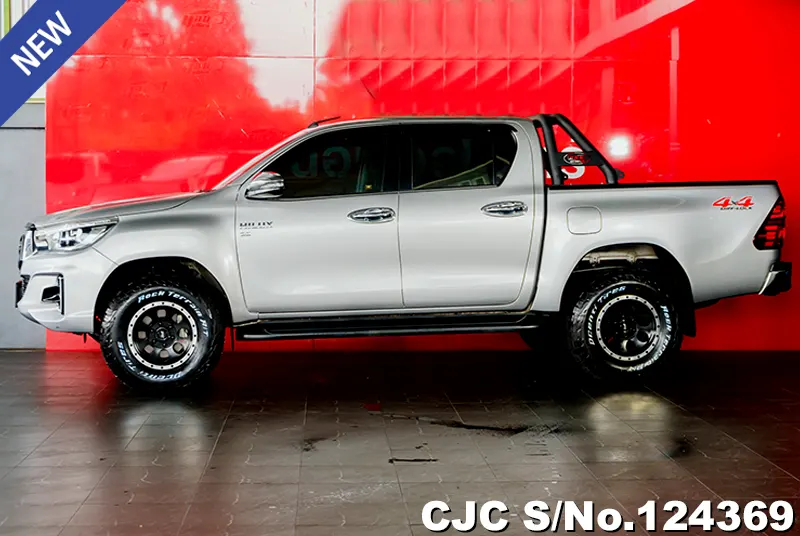 2019 Toyota / Hilux / Revo Stock No. 124369