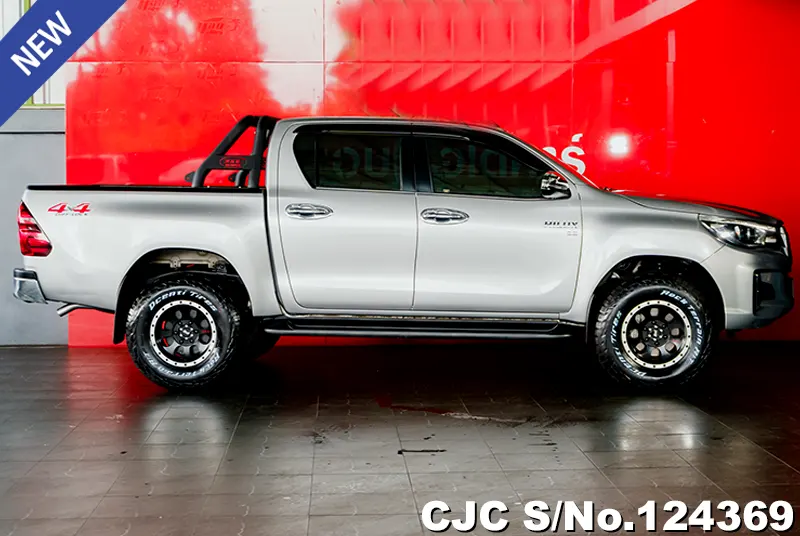 2019 Toyota / Hilux / Revo Stock No. 124369