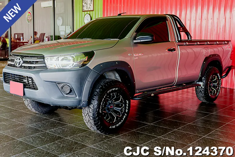 2019 Toyota / Hilux / Revo Stock No. 124370