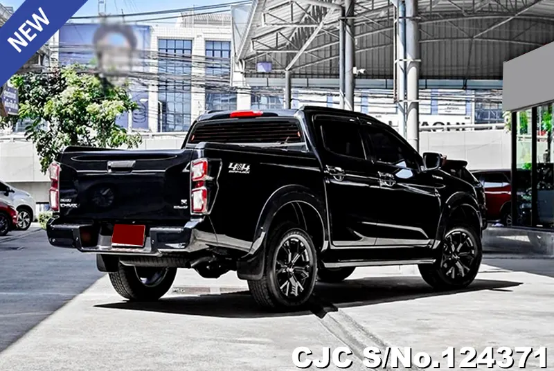 Isuzu D-Max in Black for Sale Image 2