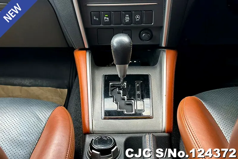 Mitsubishi Triton in Orange for Sale Image 10