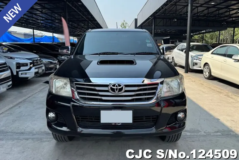 Toyota Hilux in Black for Sale Image 2