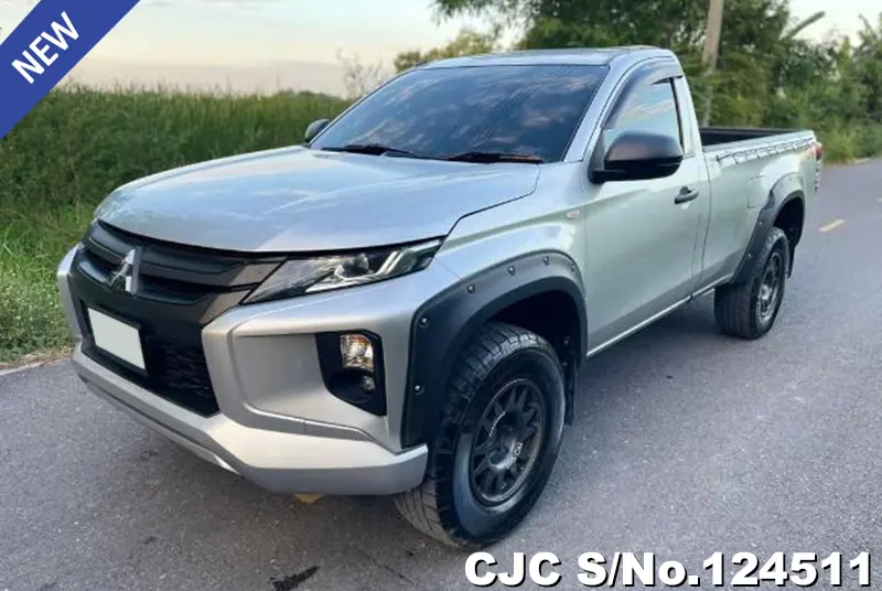 Mitsubishi Triton in Silver for Sale Image 3