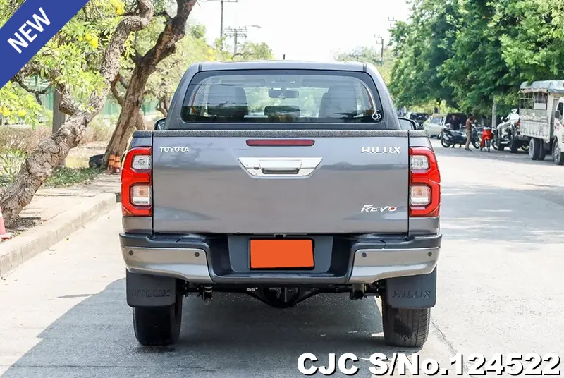 Toyota Hilux in Gray for Sale Image 5