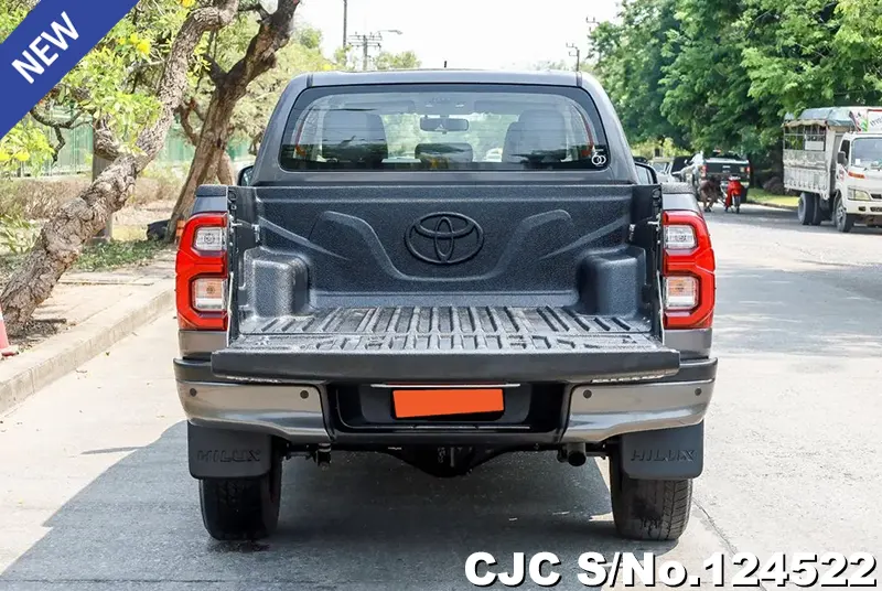 Toyota Hilux in Gray for Sale Image 8