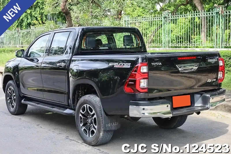 Toyota Hilux in Black for Sale Image 2