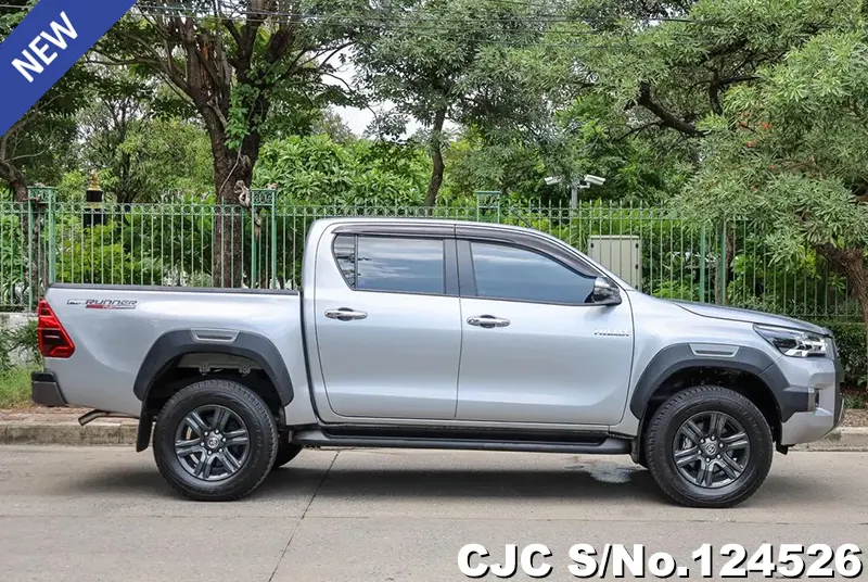 Toyota Hilux in Gray for Sale Image 6