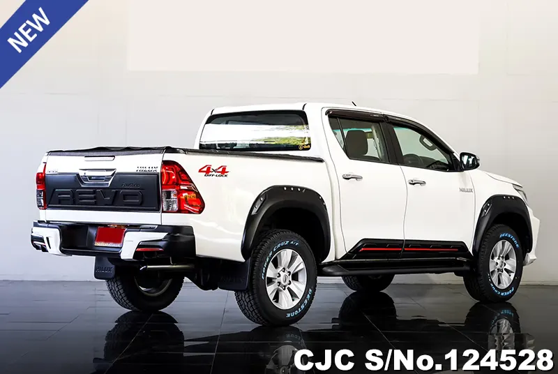 Toyota Hilux in White for Sale Image 2