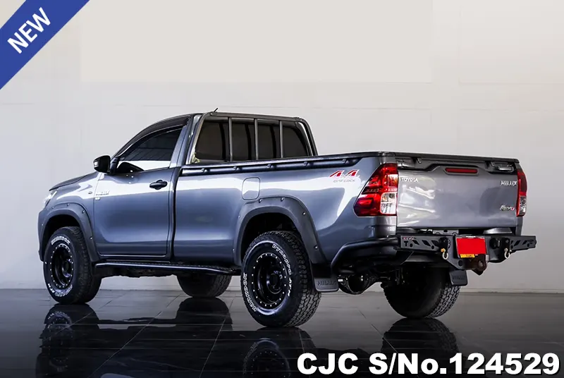 Toyota Hilux in Gray for Sale Image 1