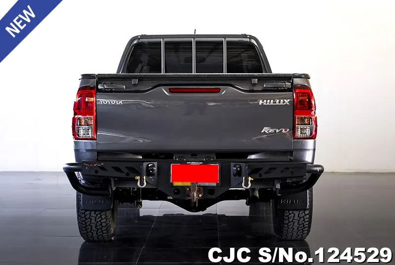 Toyota Hilux in Gray for Sale Image 5