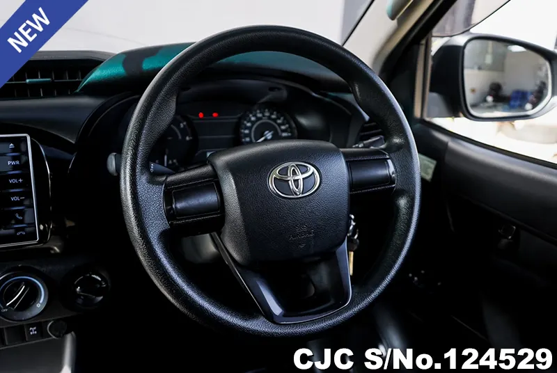 Toyota Hilux in Gray for Sale Image 14