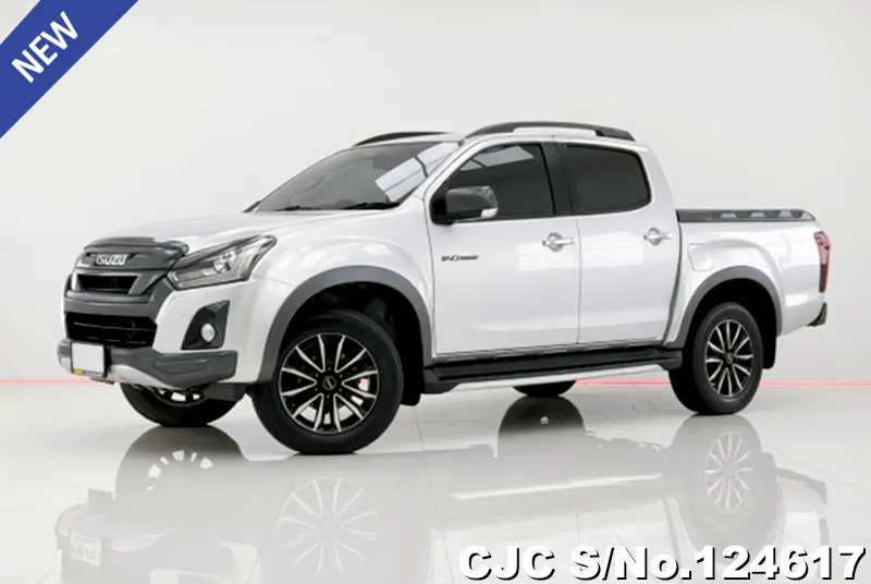 Isuzu D-Max in White for Sale Image 1