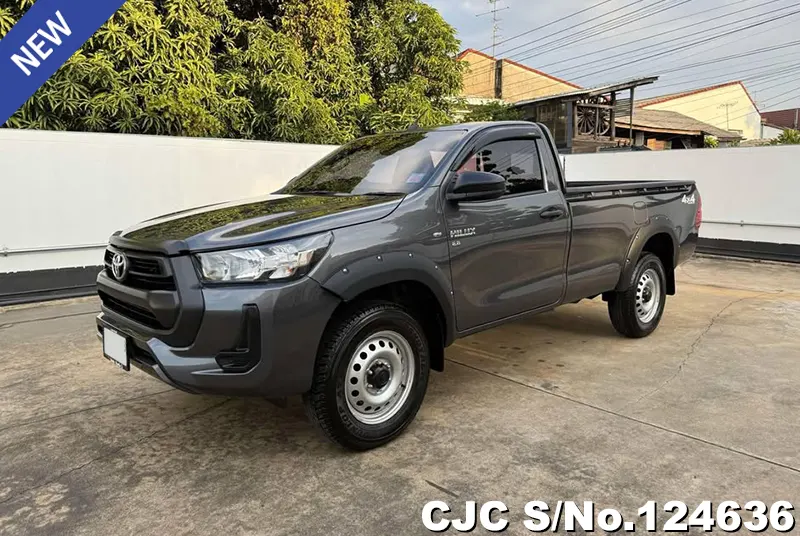 Toyota Hilux in Gray for Sale Image 3