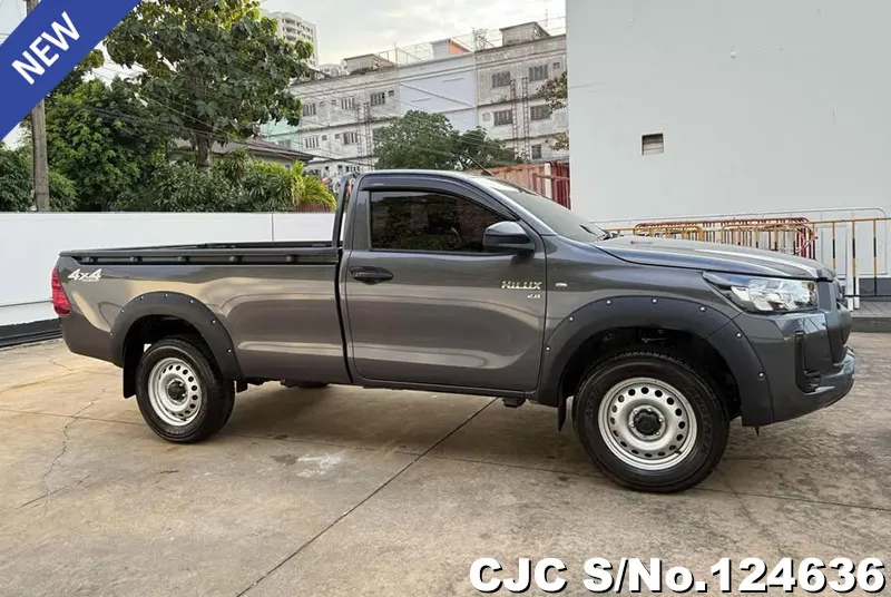 Toyota Hilux in Gray for Sale Image 6