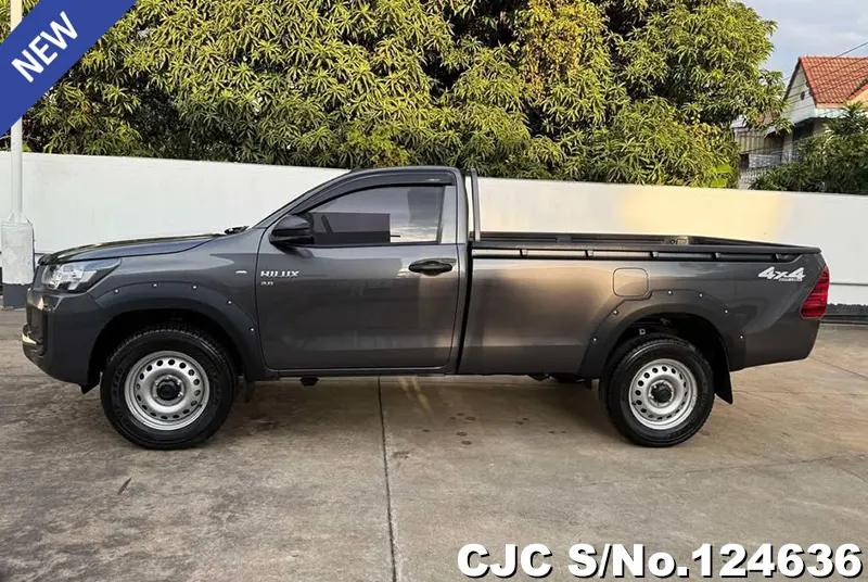 Toyota Hilux in Gray for Sale Image 7