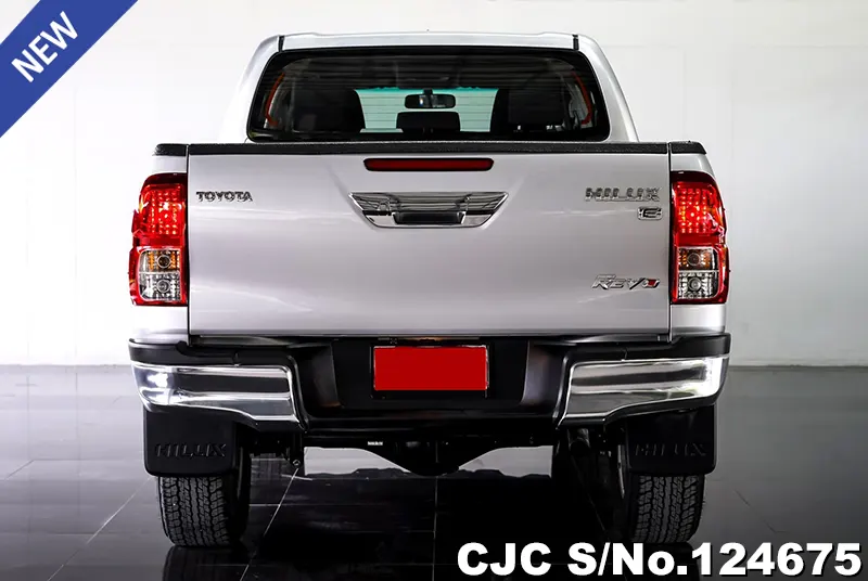 Toyota Hilux in Silver for Sale Image 5