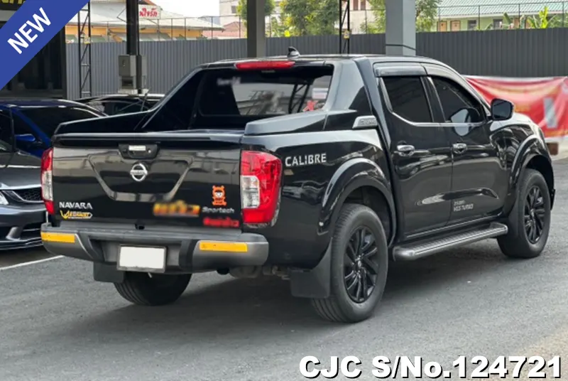 Nissan Navara in Black for Sale Image 2