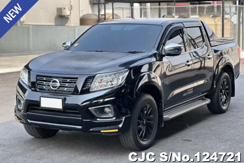 Nissan Navara in Black for Sale Image 3