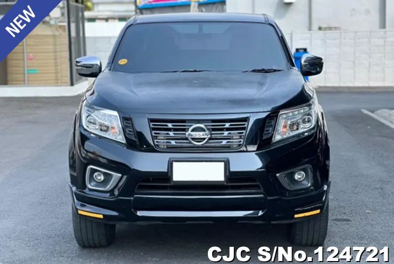 Nissan Navara in Black for Sale Image 4