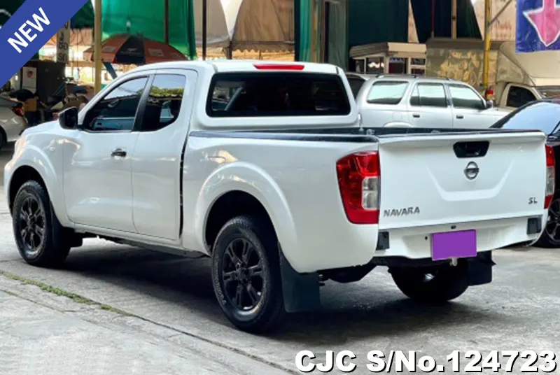 Nissan Navara in White for Sale Image 1