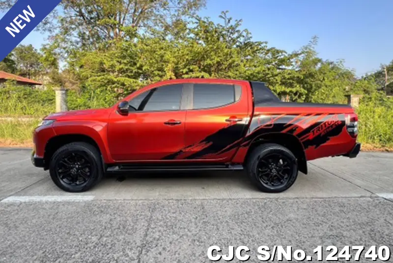 Mitsubishi Triton in Red for Sale Image 4