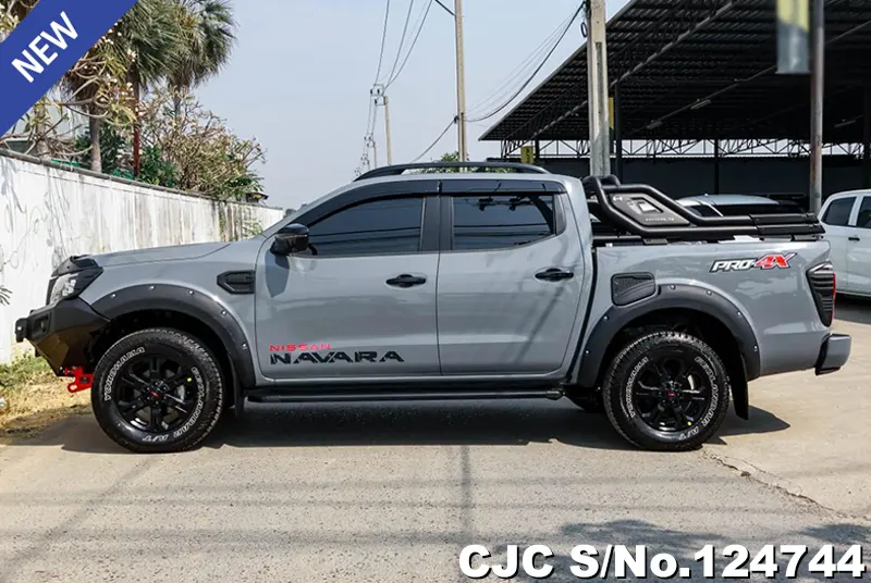 Nissan Navara in Stealth Grey for Sale Image 7