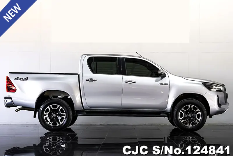 Toyota Hilux in Silver for Sale Image 6