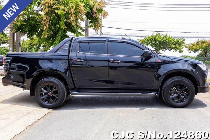 Isuzu D-Max in Black for Sale Image 6