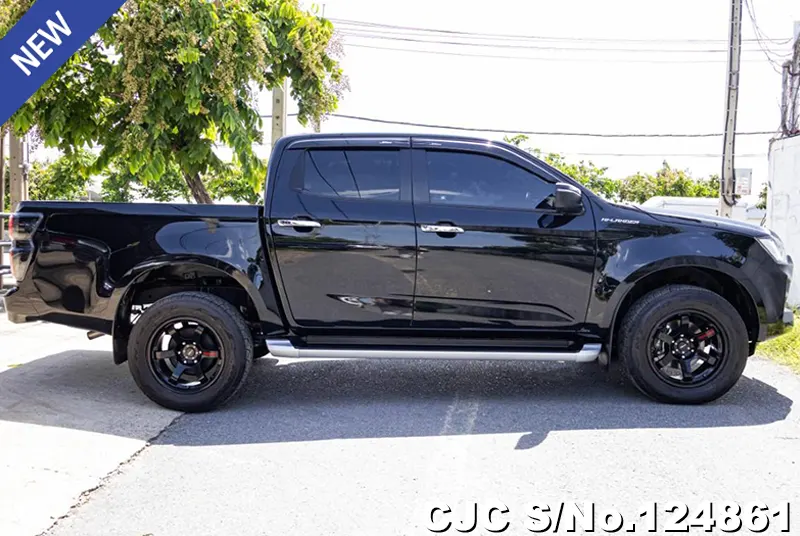 Isuzu D-Max in Black for Sale Image 6