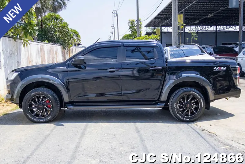 Isuzu D-Max in Black for Sale Image 7