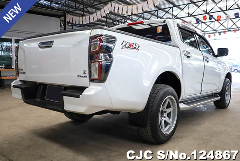 Isuzu D-Max in White for Sale Image 2