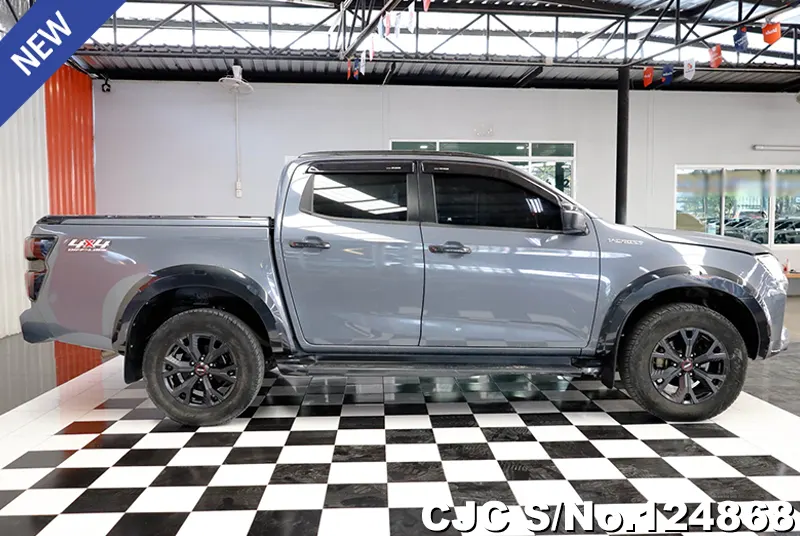 Isuzu D-Max in Gray for Sale Image 6