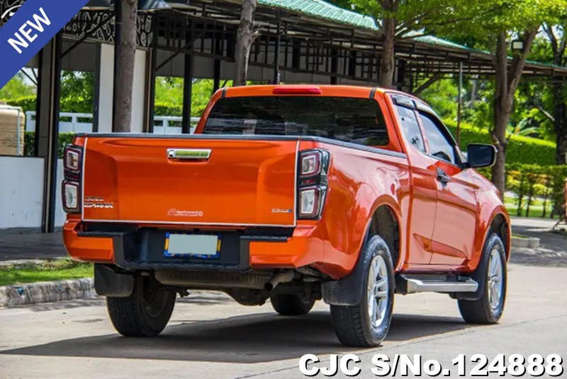 Isuzu D-Max in Orange for Sale Image 2