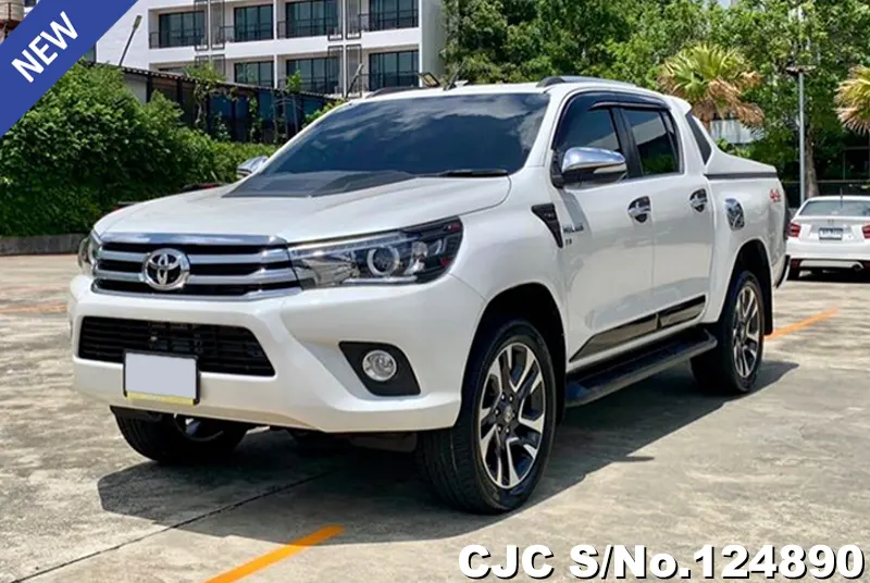 Toyota Hilux in White for Sale Image 3