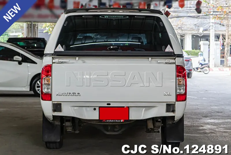 Nissan Navara in White for Sale Image 5