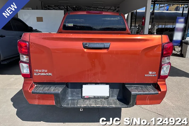 Isuzu D-Max in Orange for Sale Image 5