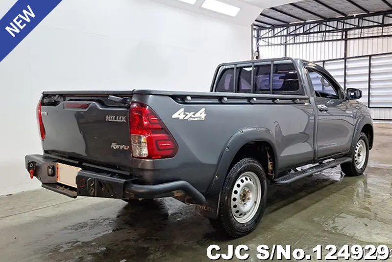 Toyota Hilux in Gray for Sale Image 2